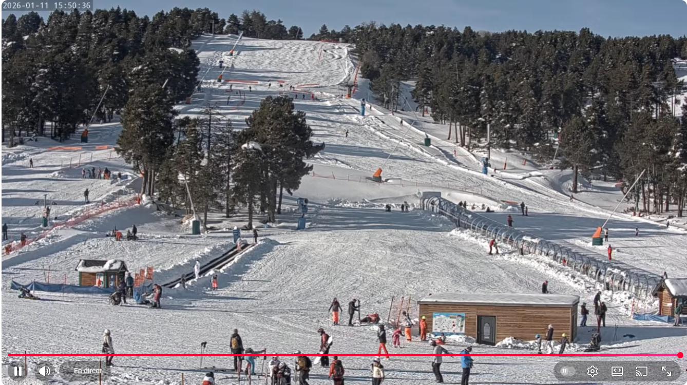 Grosse chute de neige ce week-end a La Parenthèse Bolquère domaine Font-Romeu Pyrénées 2000
